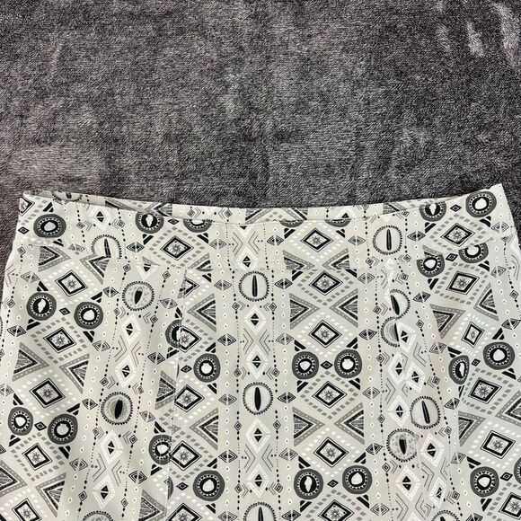 Rip Skirt Hawaii Wrap Skirt L Aztec Tribal Gray Stretch Unlined Mini Swim - Picture 9 of 10
